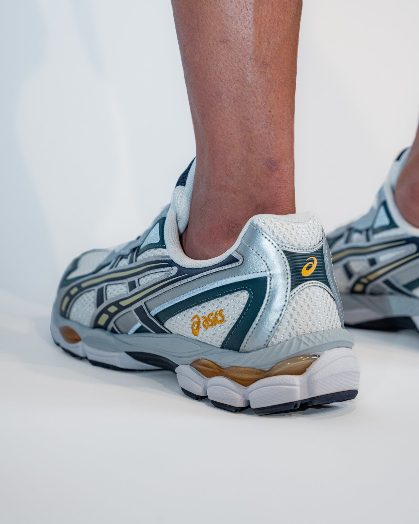 ASICS GEL-NYC "Cream/Midnight"