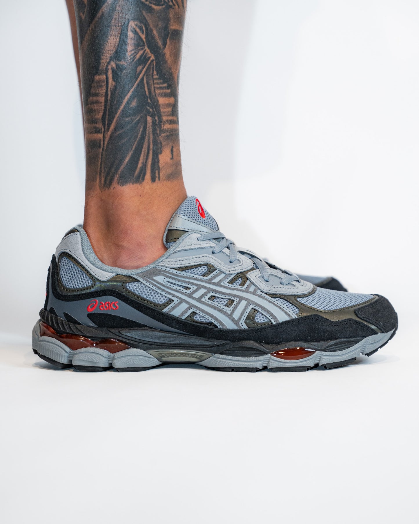 ASICS GEL-NYC "Gravel/Black"