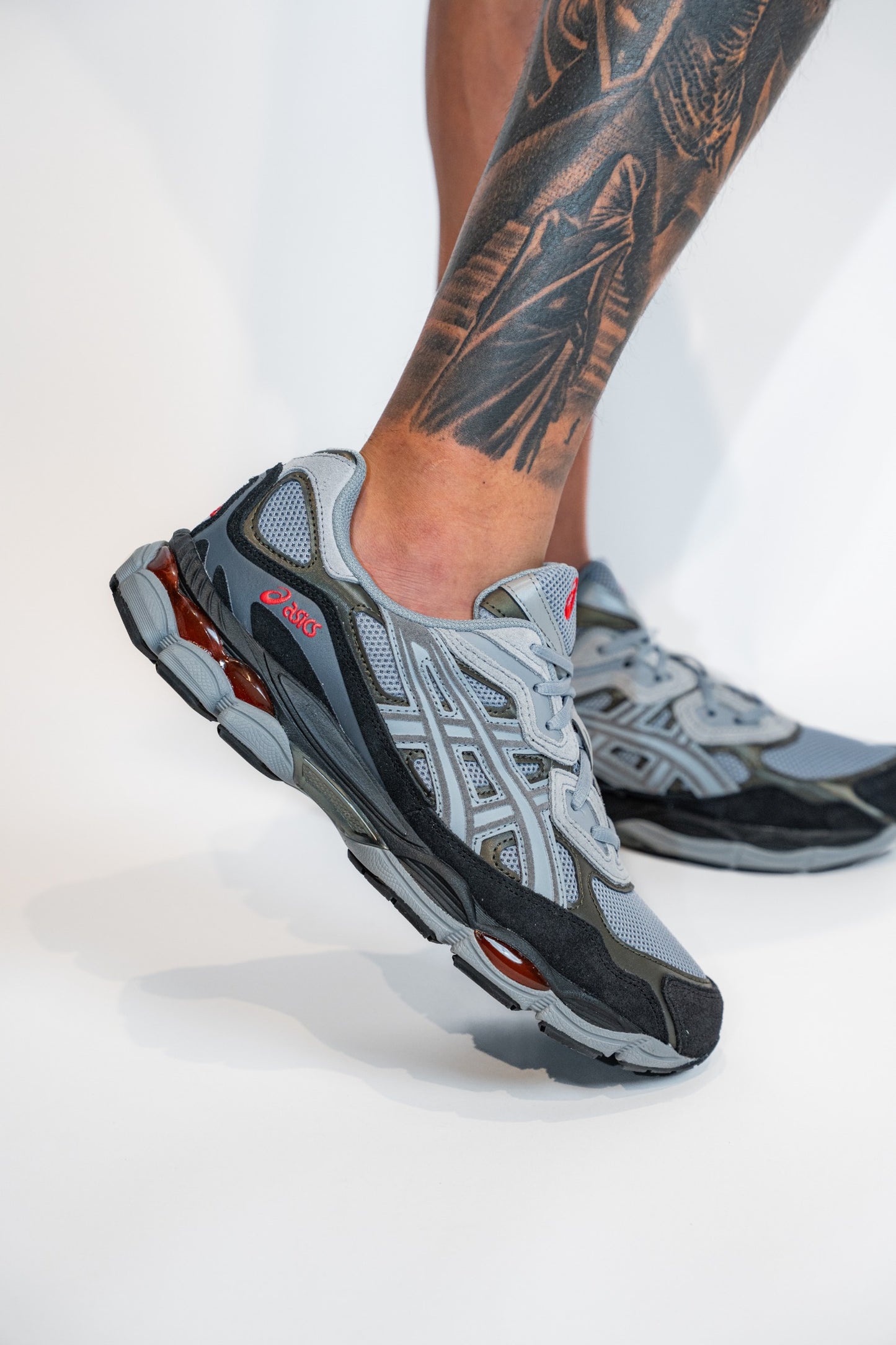 ASICS GEL-NYC "Gravel/Black"