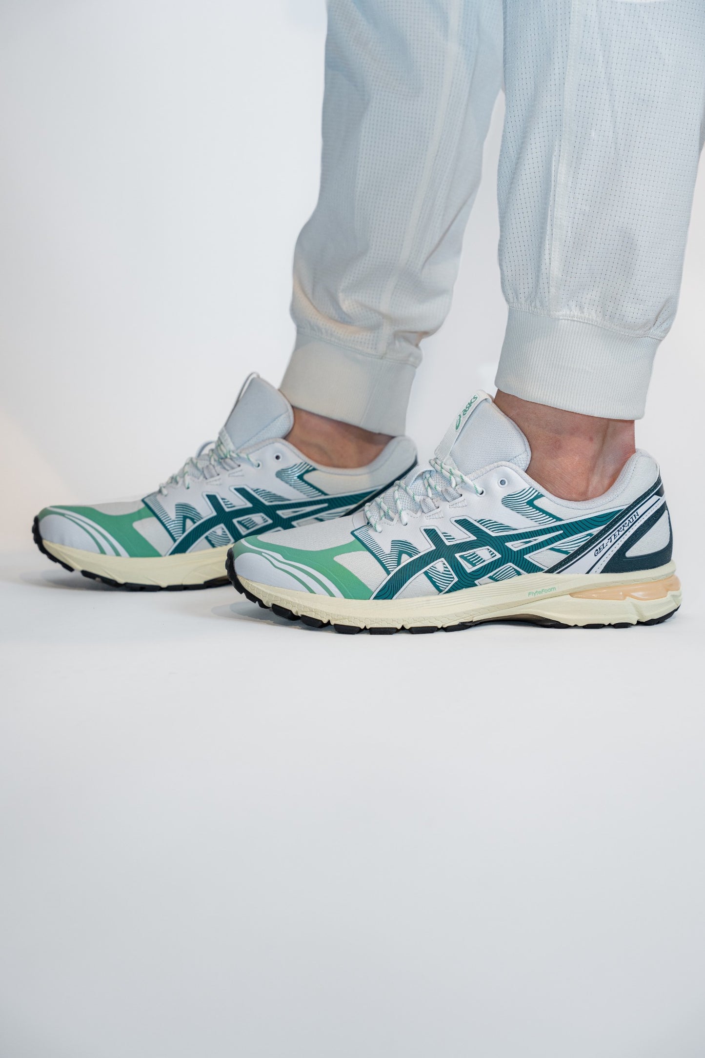 ASICS GEL-Nimbus 10.1 "White/Rainy Lake"