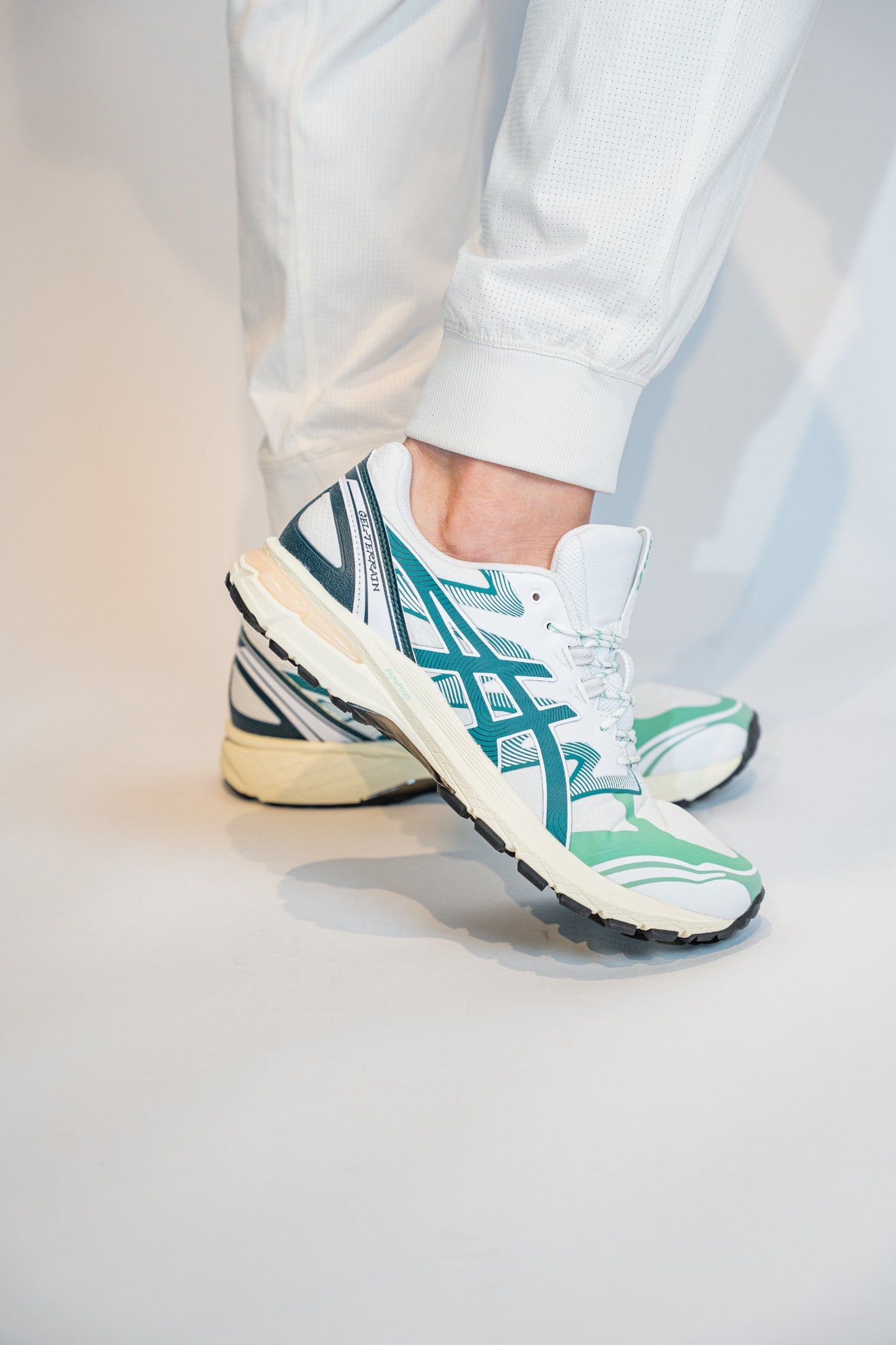 ASICS GEL-Nimbus 10.1 "White/Rainy Lake"