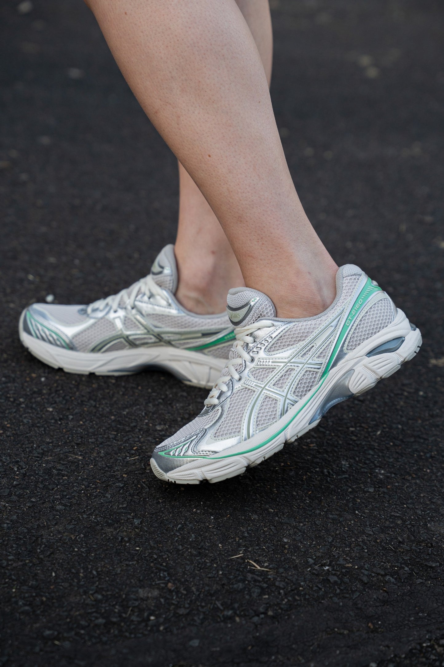 ASICS GT-2160 "Smokegrey/Peppermint"