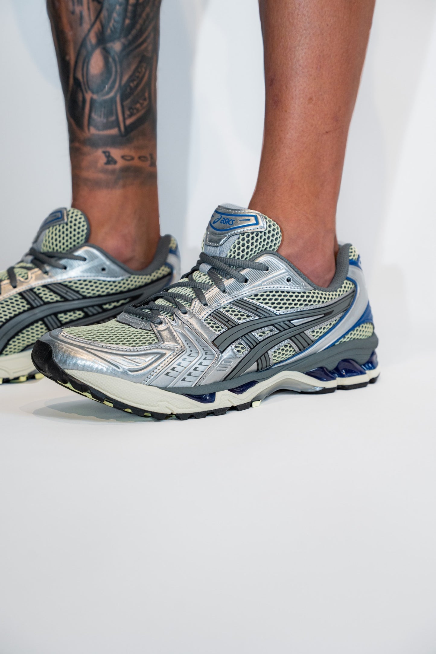 ASICS GEL-Kayano 14 "Soft/yellow"